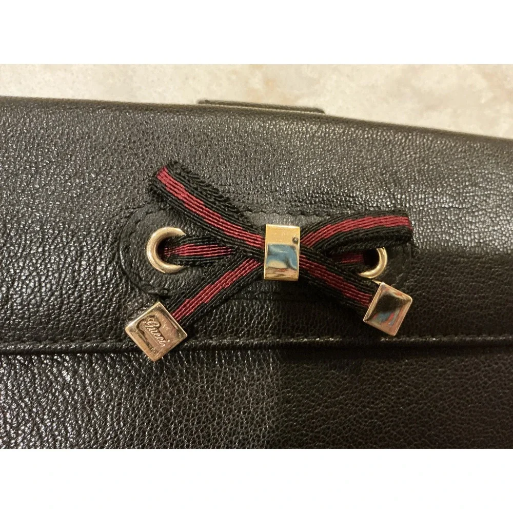 Gucci Black Pebbled Leather Continental Wallet with‎ Red & Blk Ribbon Bow Detail - Picture 3 of 16